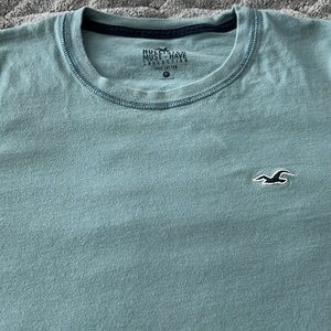 Hollister Must Have T-shirt Size Medium